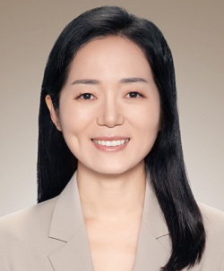 Dr Ji Hei Lee